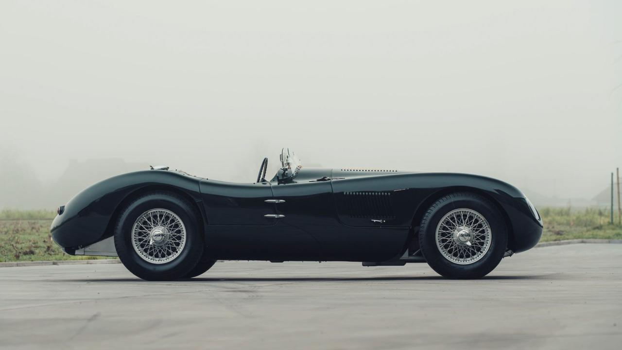 1952 Jaguar C-Type Recreation by Lynx