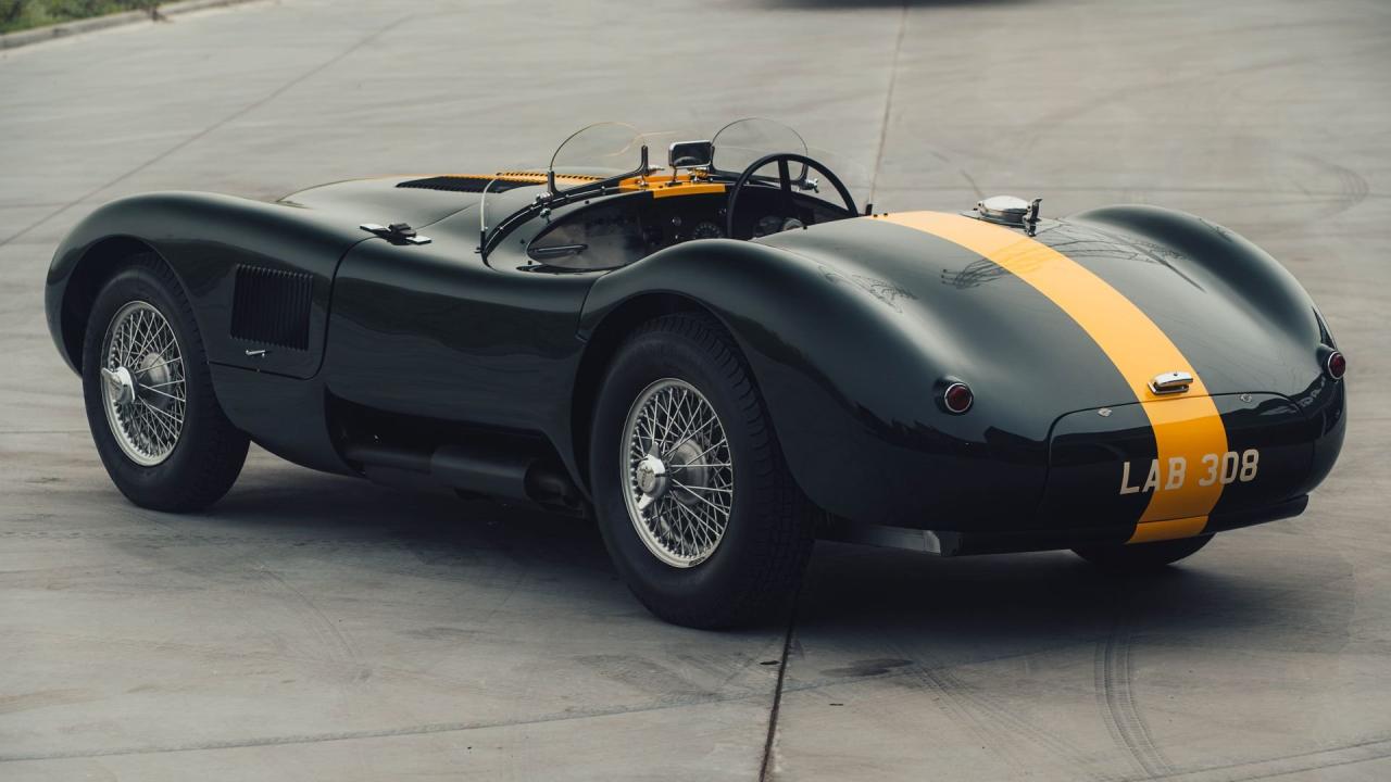 1952 Jaguar C-Type Recreation by Lynx