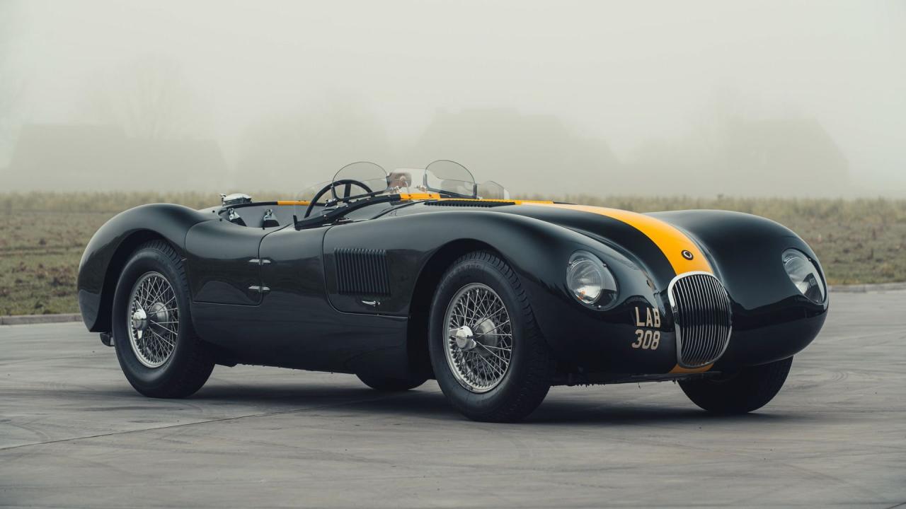 1952 Jaguar C-Type Recreation by Lynx