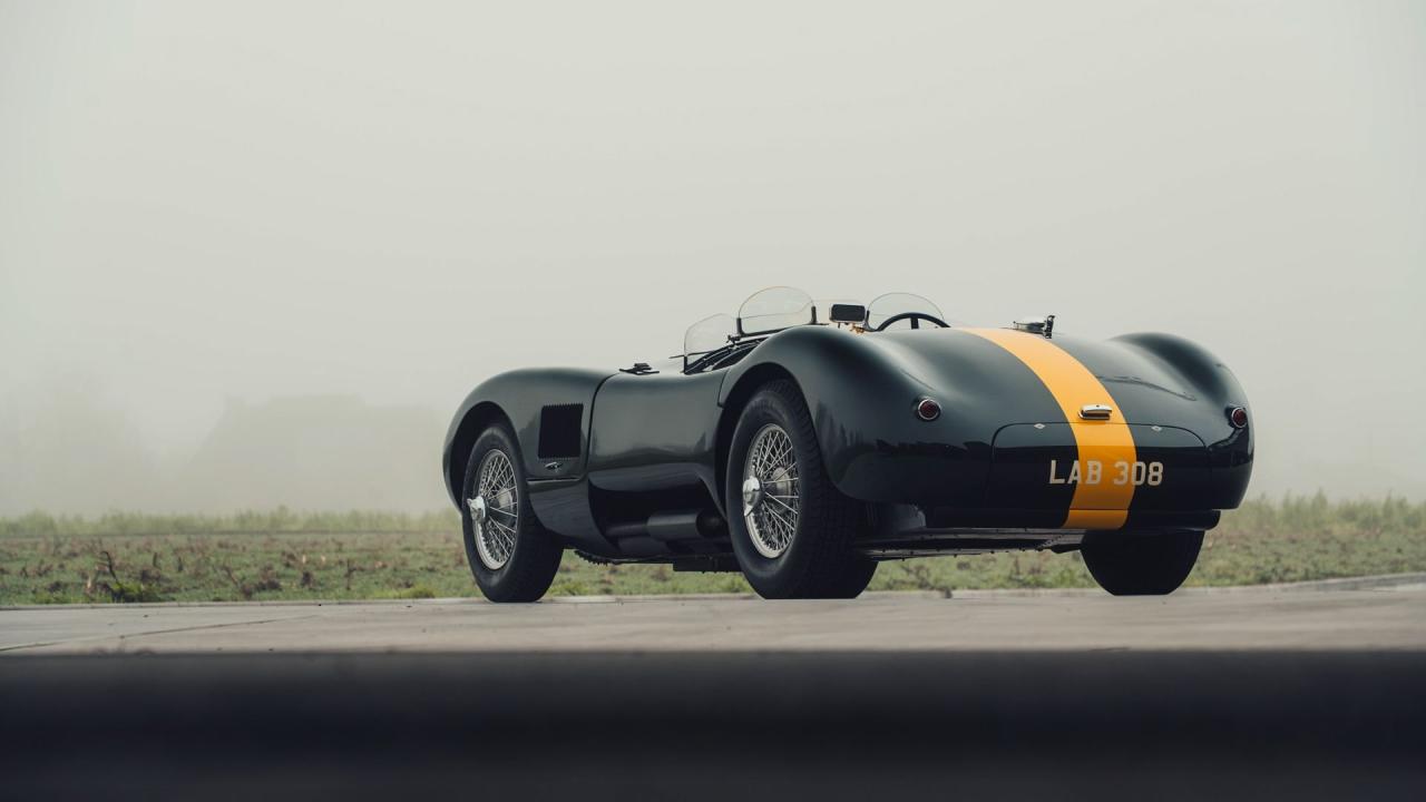 1952 Jaguar C-Type Recreation by Lynx