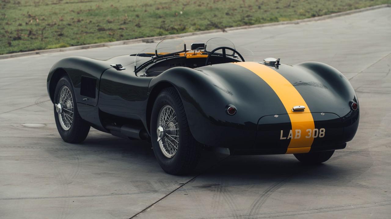 1952 Jaguar C-Type Recreation by Lynx