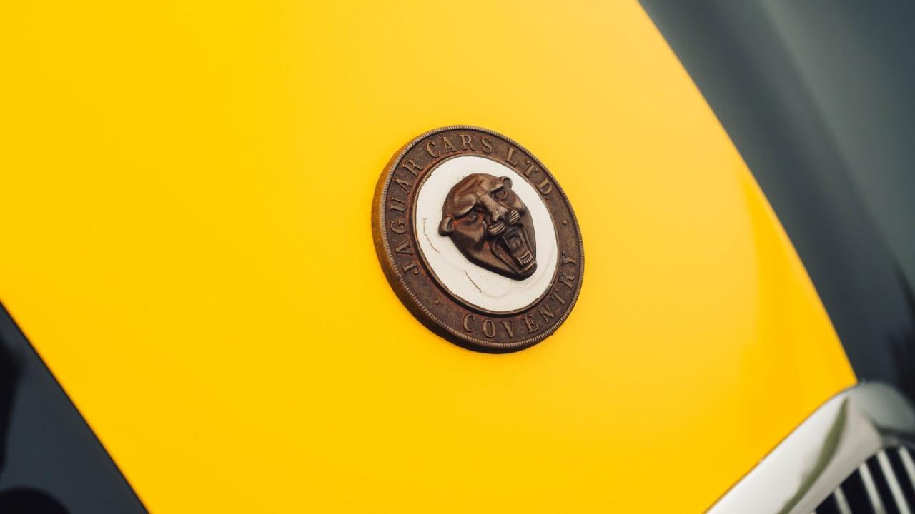 1952 Jaguar C-Type Recreation by Lynx