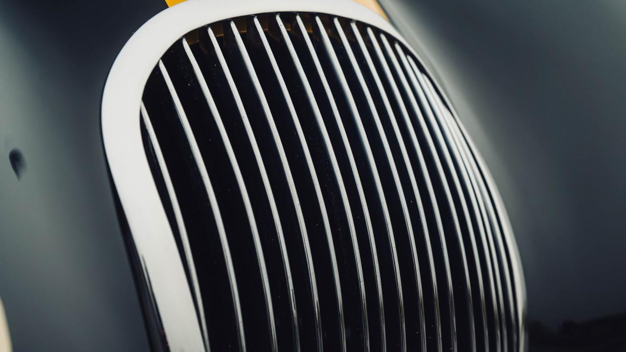 1952 Jaguar C-Type Recreation by Lynx