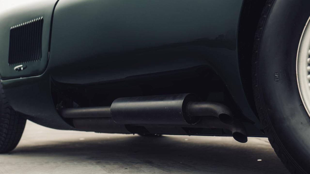 1952 Jaguar C-Type Recreation by Lynx