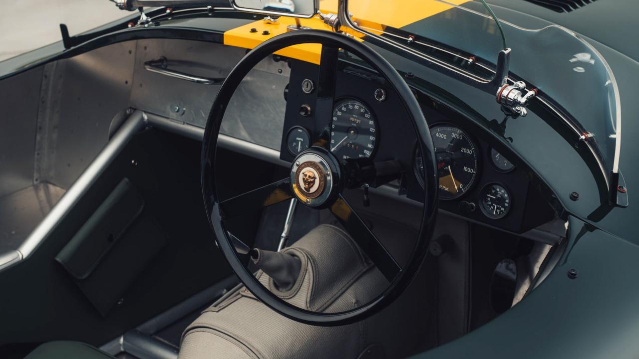 1952 Jaguar C-Type Recreation by Lynx