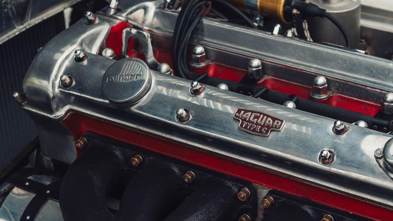 1952 Jaguar C-Type Recreation by Lynx