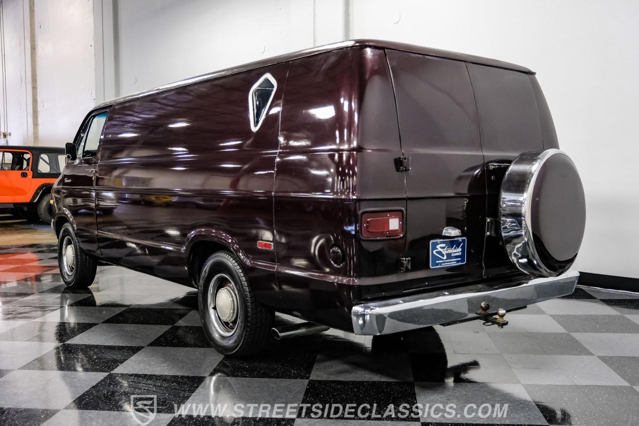 1977 Dodge B200 Tradesman Van