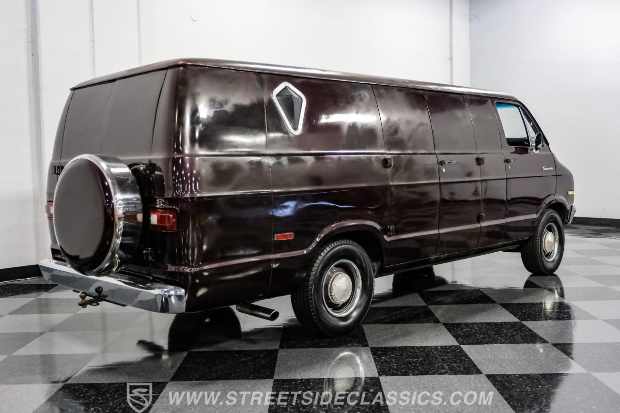 1977 Dodge B200 Tradesman Van