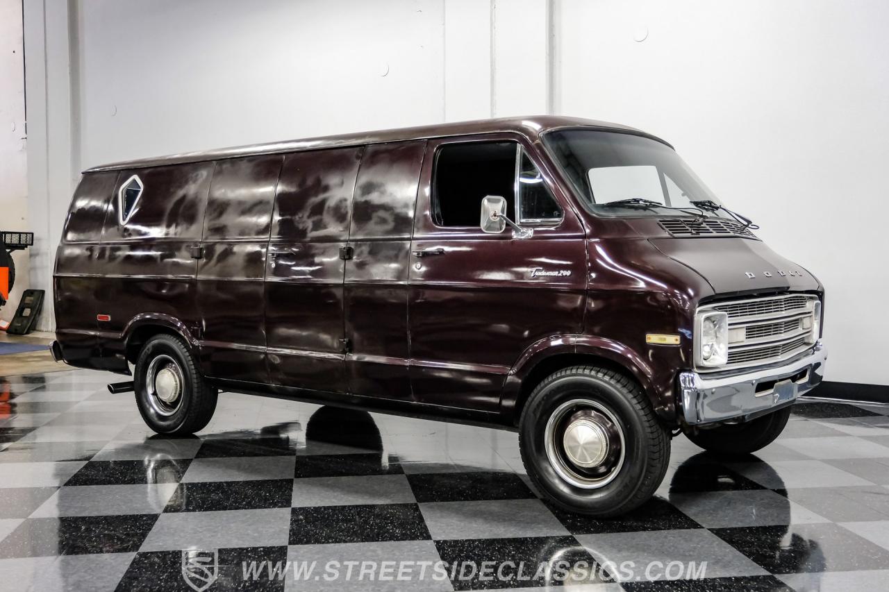 1977 Dodge B200 Tradesman Van