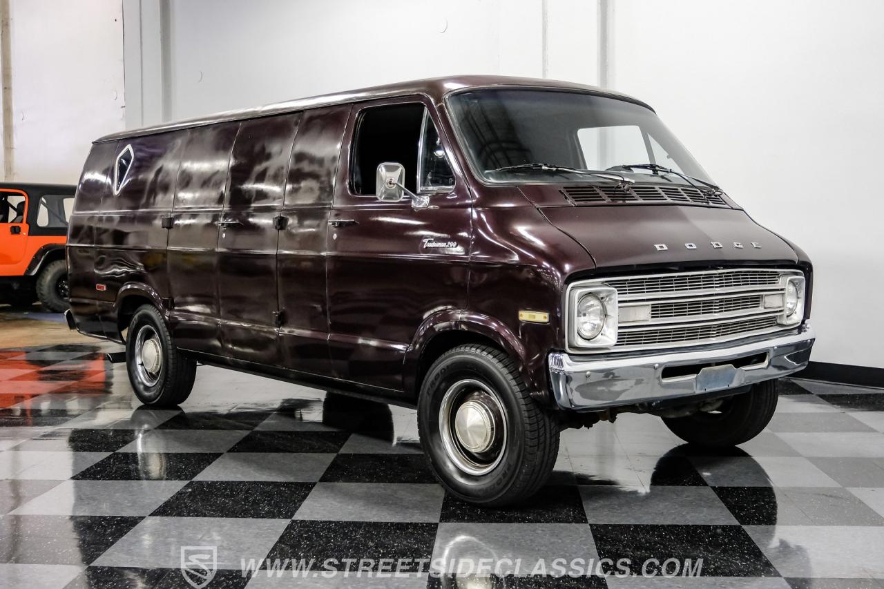 1977 Dodge B200 Tradesman Van