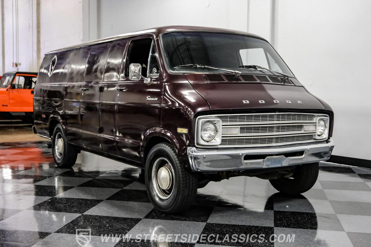 1977 Dodge B200 Tradesman Van