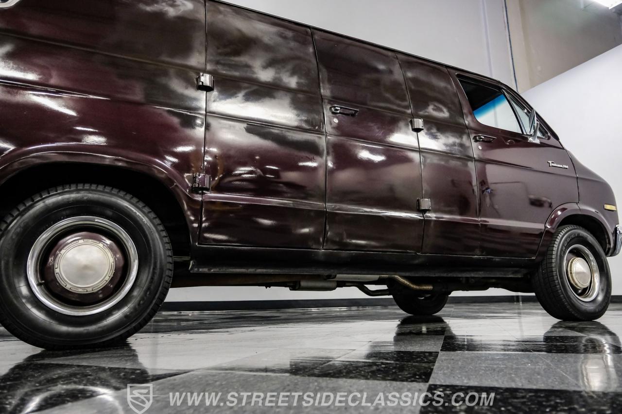 1977 Dodge B200 Tradesman Van
