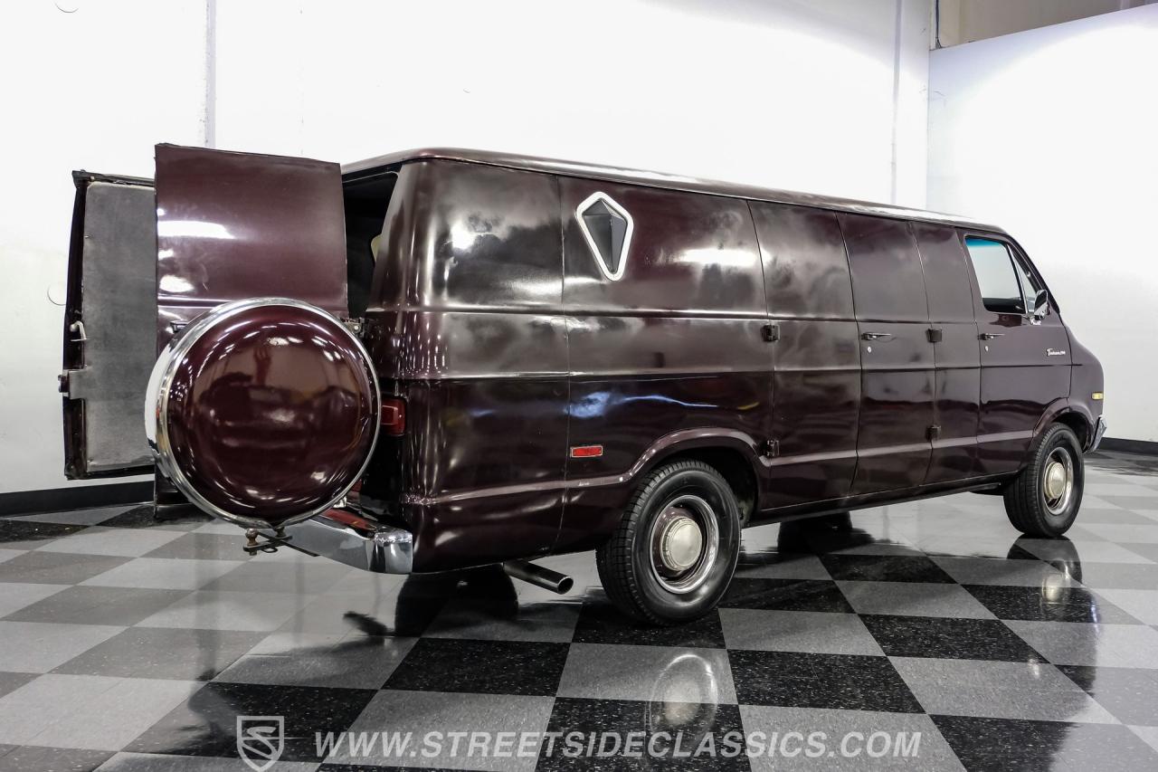 1977 Dodge B200 Tradesman Van