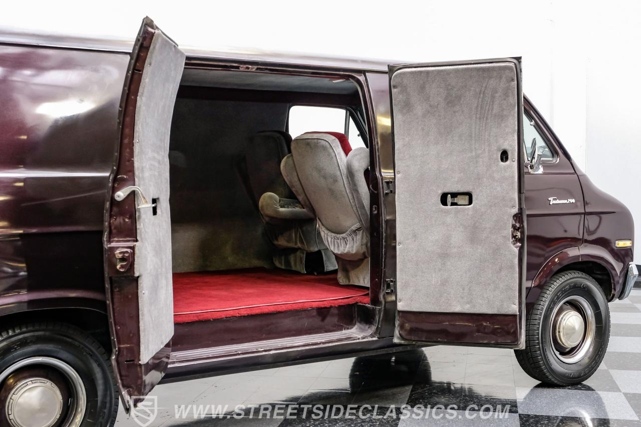 1977 Dodge B200 Tradesman Van