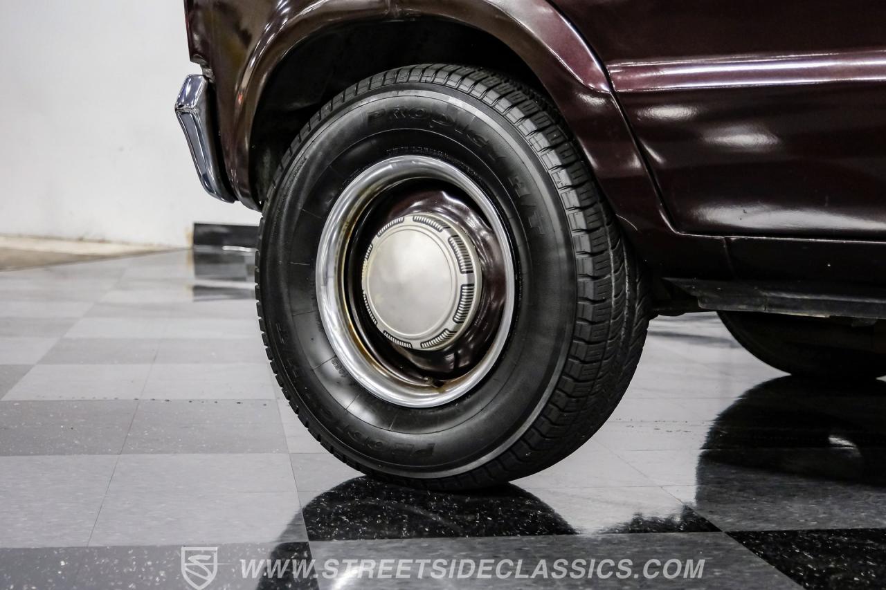 1977 Dodge B200 Tradesman Van