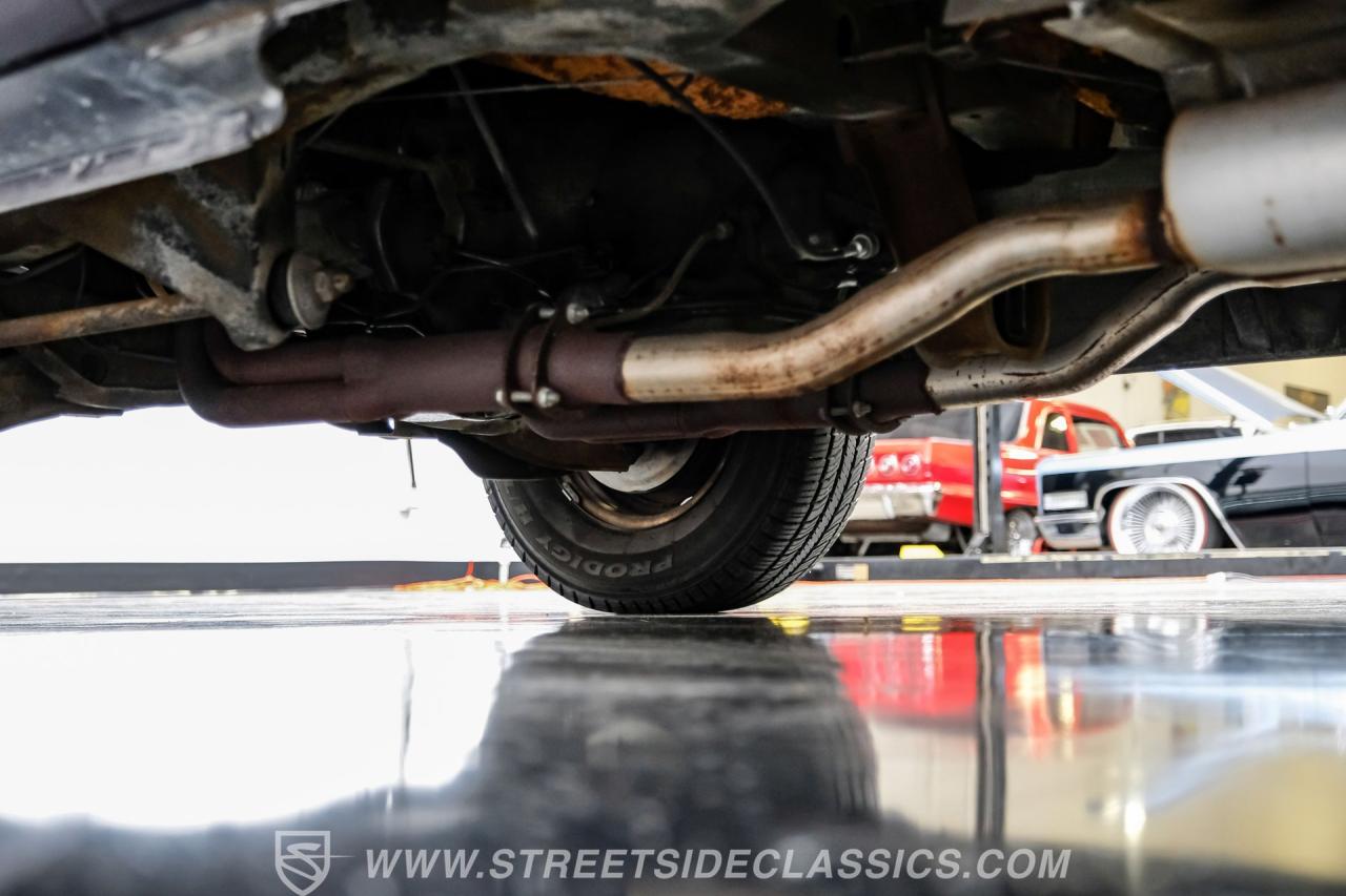 1977 Dodge B200 Tradesman Van