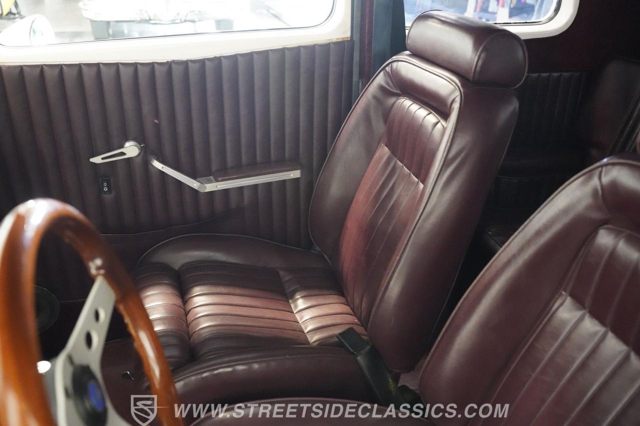 1933 Ford Victoria Restomod