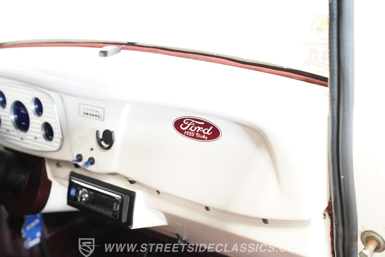 1933 Ford Victoria Restomod