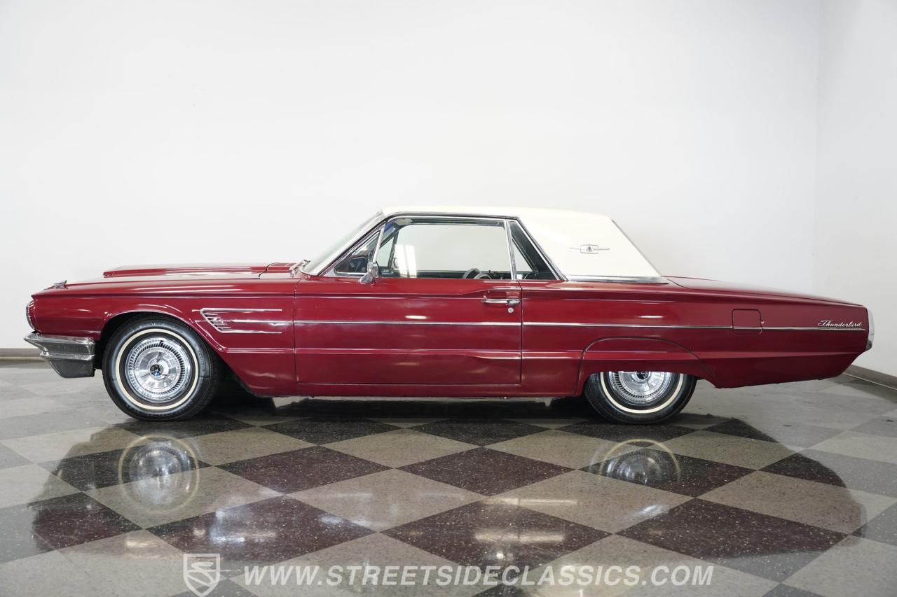 1965 Ford Thunderbird
