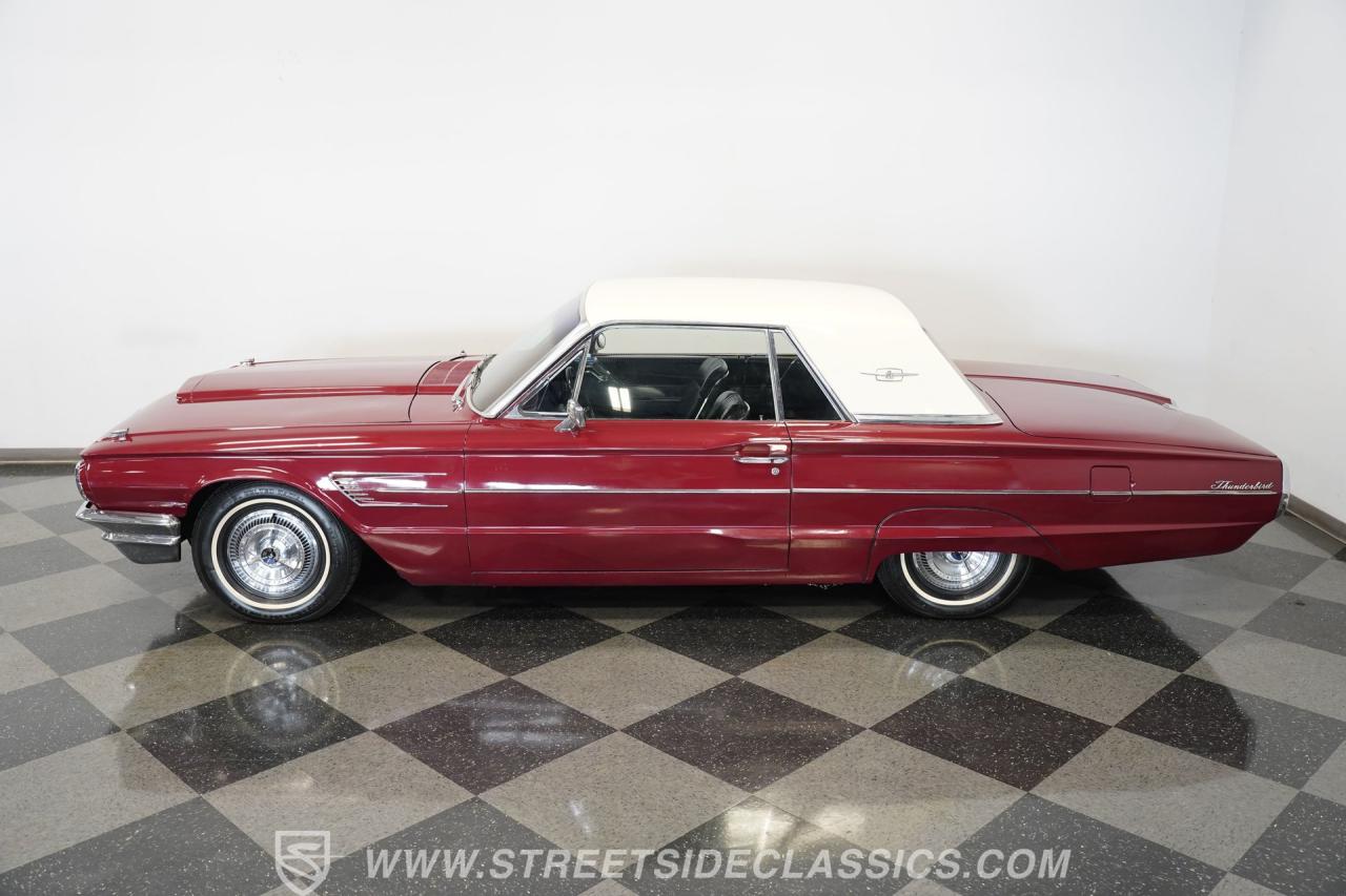 1965 Ford Thunderbird