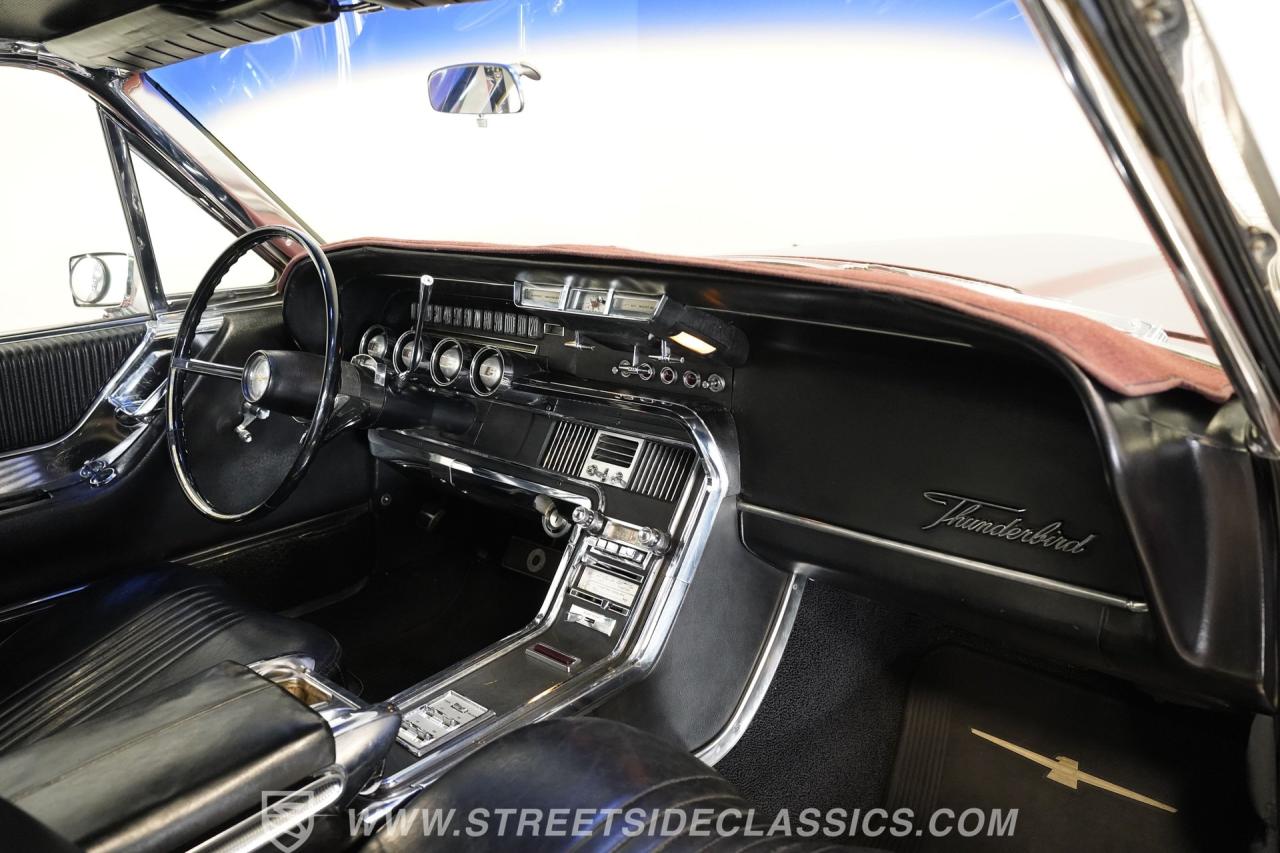 1965 Ford Thunderbird