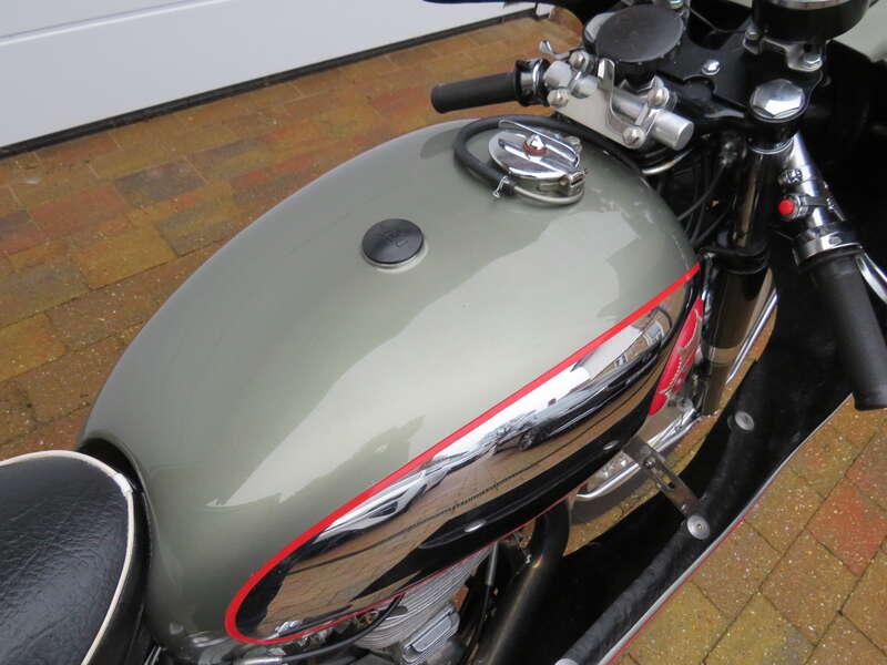 1959 BSA DBD34 GOLD STAR