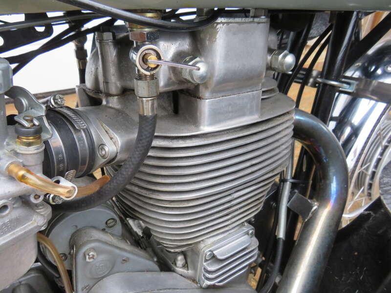 1959 BSA DBD34 GOLD STAR