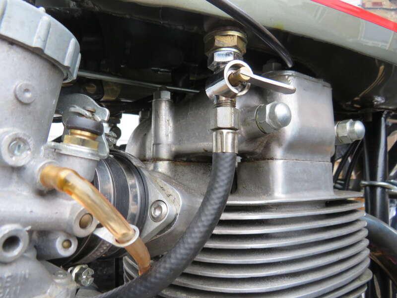 1959 BSA DBD34 GOLD STAR