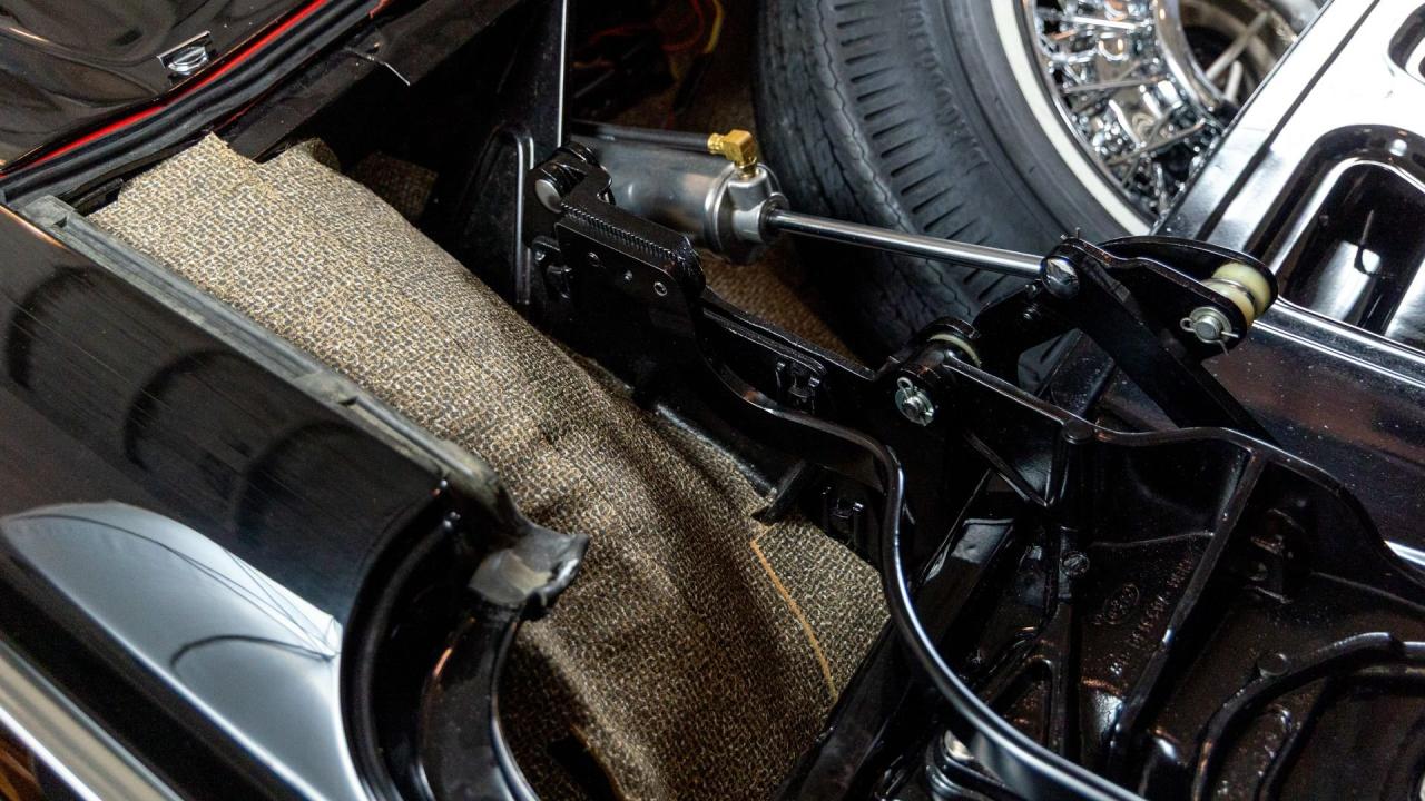 1962 Ford Thunderbird M-Code Sports Roadster