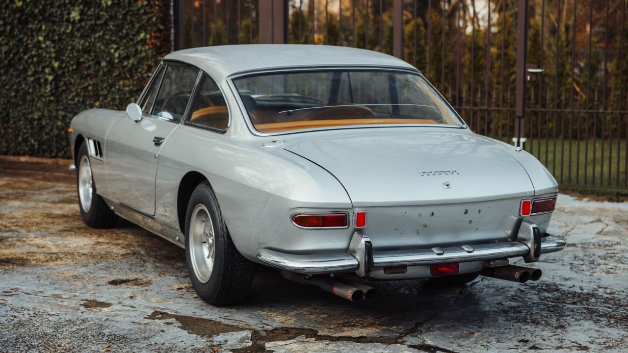 1966 Ferrari 330 GT 2+2 Series II