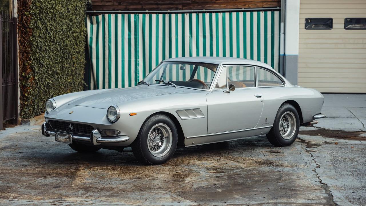 1966 Ferrari 330 GT 2+2 Series II
