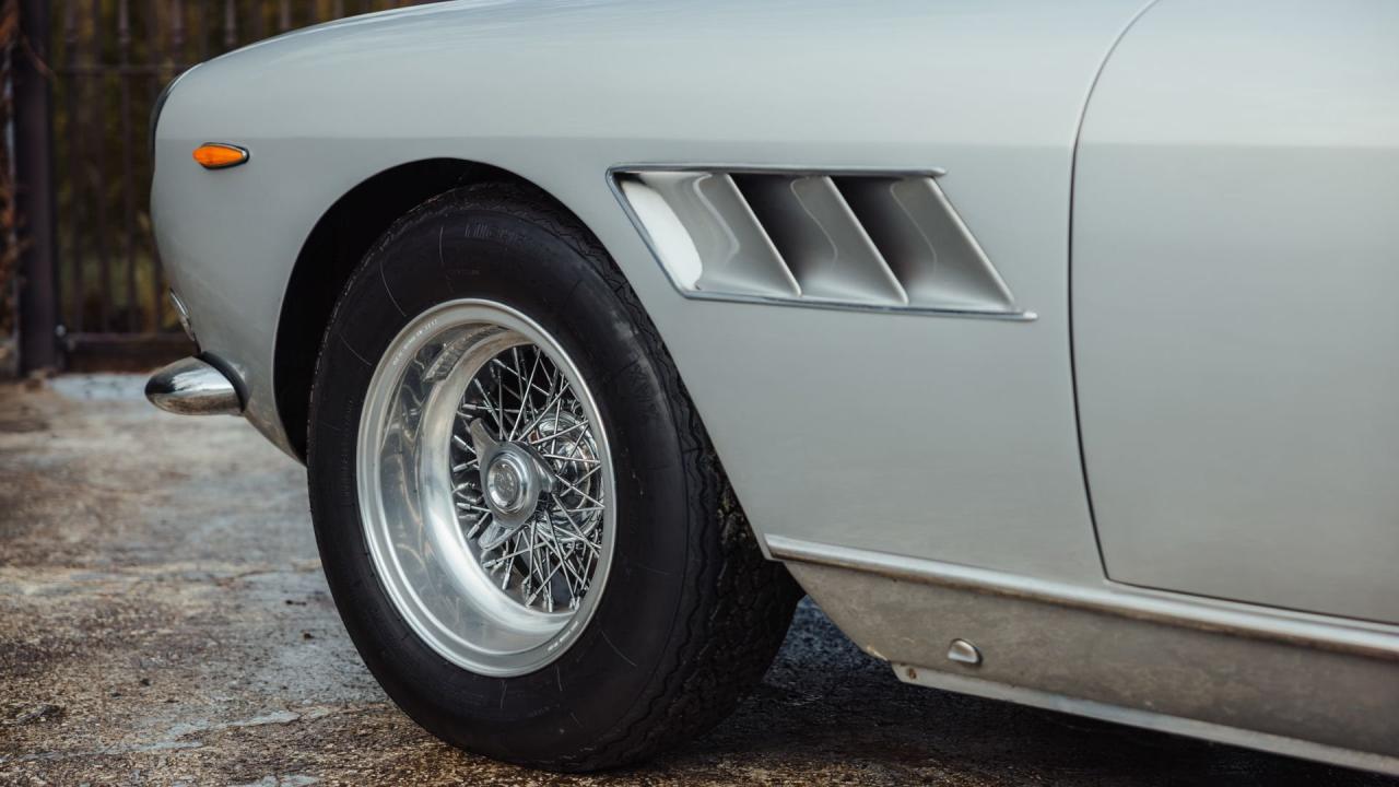 1966 Ferrari 330 GT 2+2 Series II