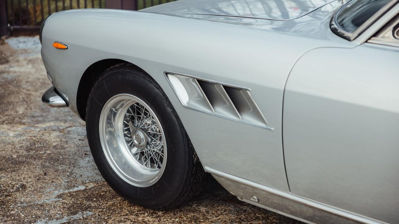 1966 Ferrari 330 GT 2+2 Series II