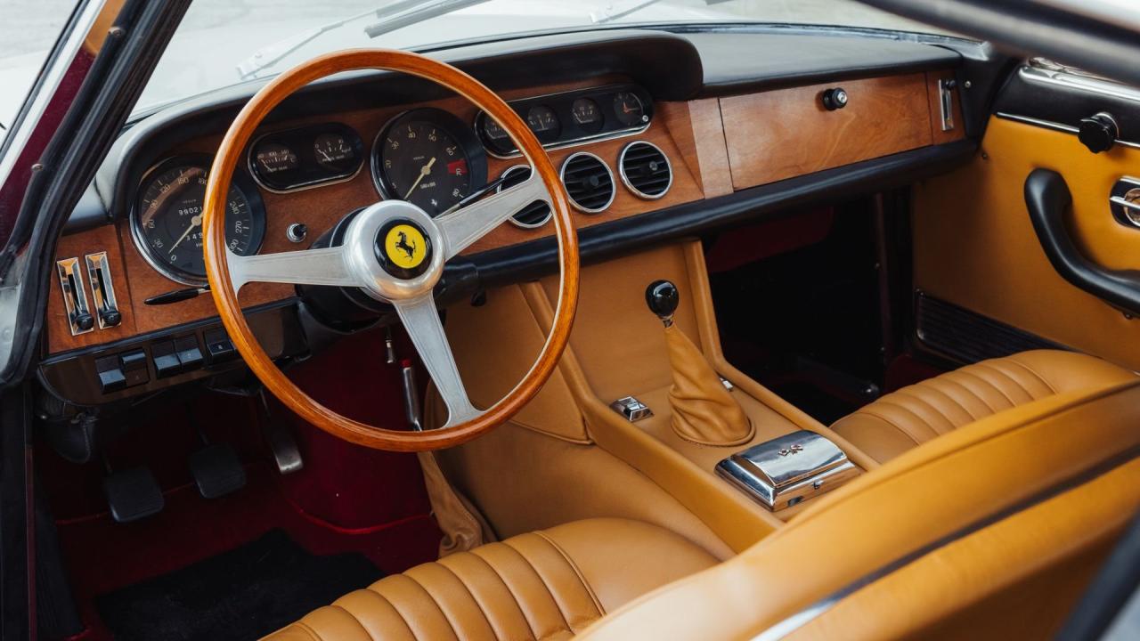 1966 Ferrari 330 GT 2+2 Series II
