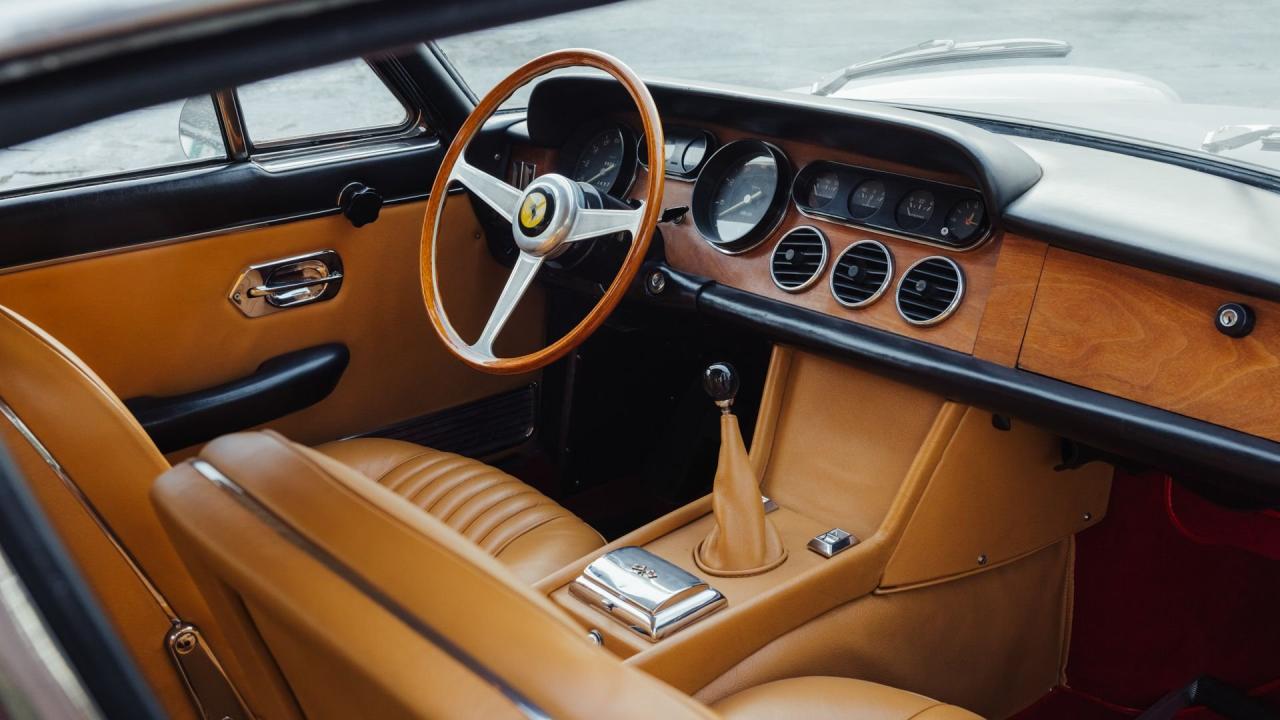 1966 Ferrari 330 GT 2+2 Series II