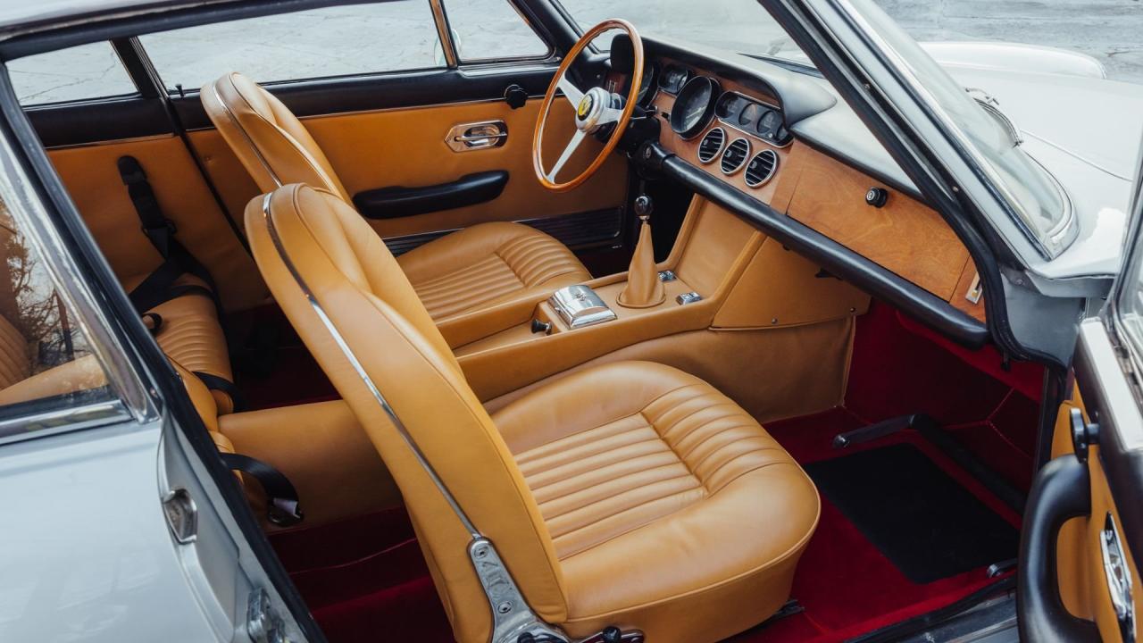 1966 Ferrari 330 GT 2+2 Series II