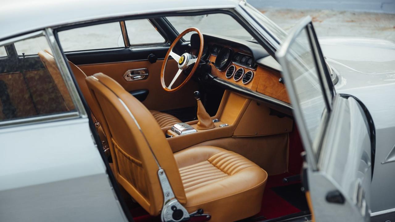 1966 Ferrari 330 GT 2+2 Series II