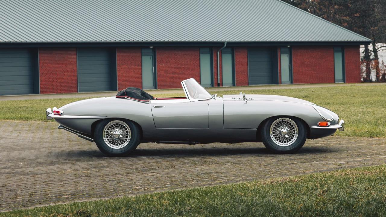 1962 Jaguar E-Type Series 1 3.8 Roadster