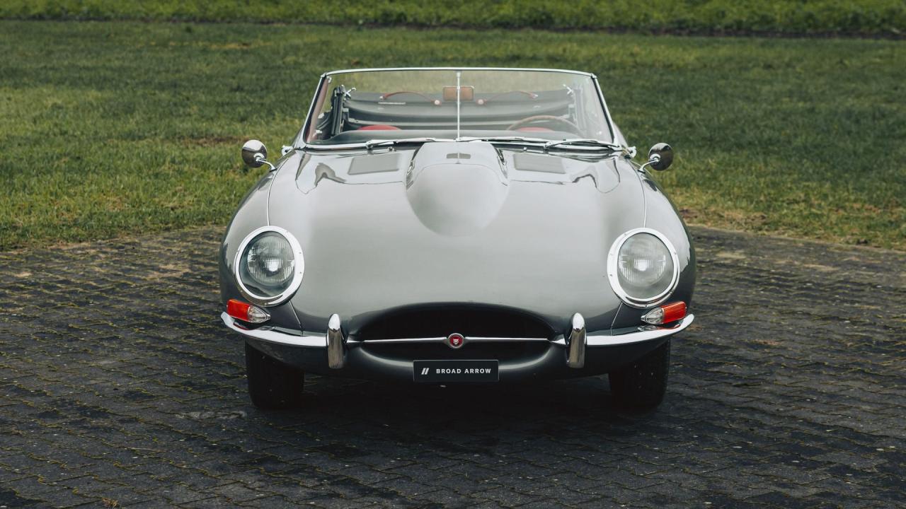 1962 Jaguar E-Type Series 1 3.8 Roadster