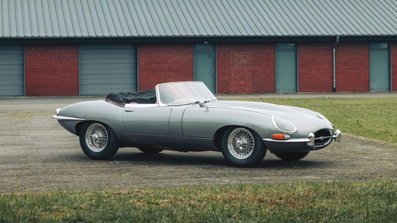 1962 Jaguar E-Type Series 1 3.8 Roadster