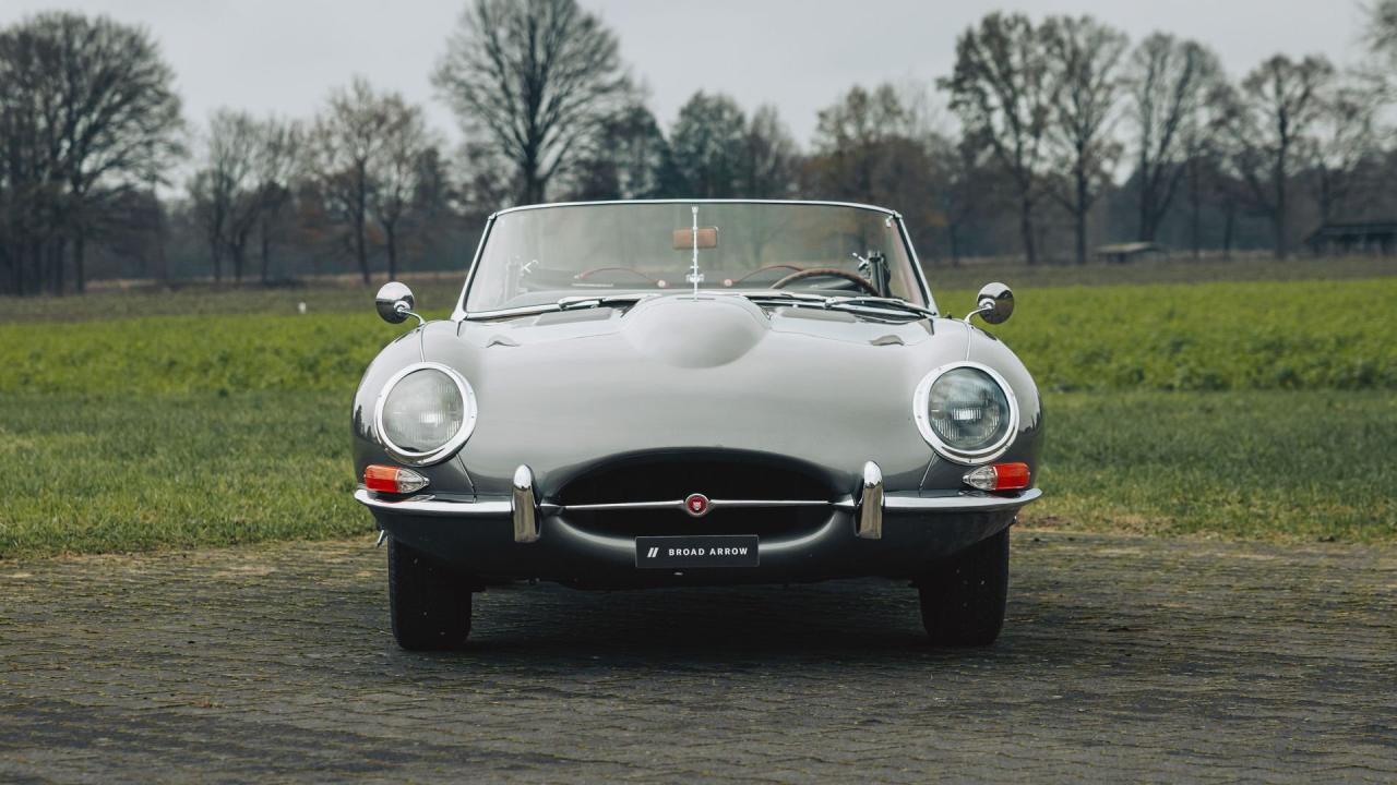 1962 Jaguar E-Type Series 1 3.8 Roadster