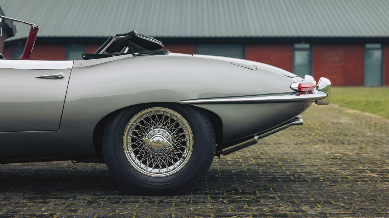 1962 Jaguar E-Type Series 1 3.8 Roadster