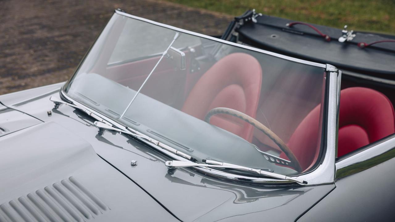 1962 Jaguar E-Type Series 1 3.8 Roadster