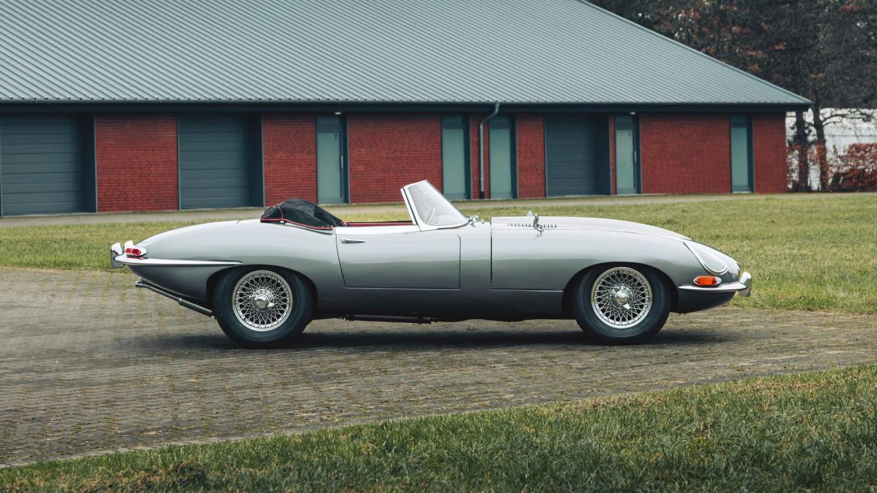 1962 Jaguar E-Type Series 1 3.8 Roadster