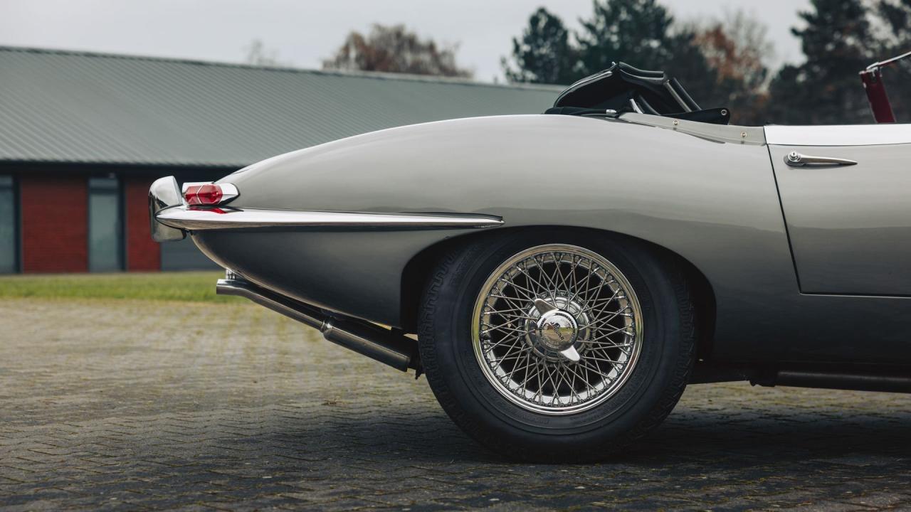 1962 Jaguar E-Type Series 1 3.8 Roadster