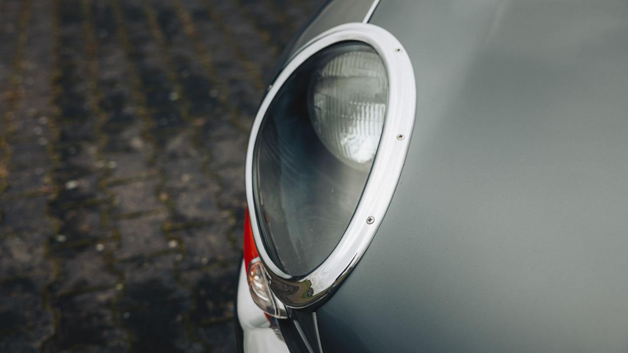 1962 Jaguar E-Type Series 1 3.8 Roadster