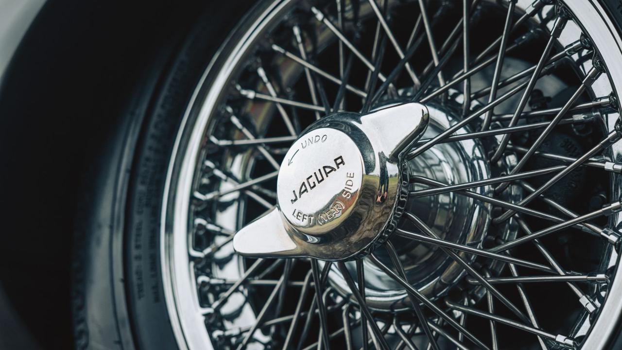 1962 Jaguar E-Type Series 1 3.8 Roadster