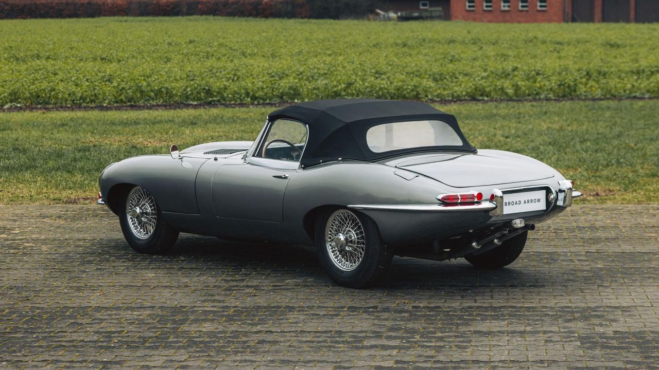 1962 Jaguar E-Type Series 1 3.8 Roadster