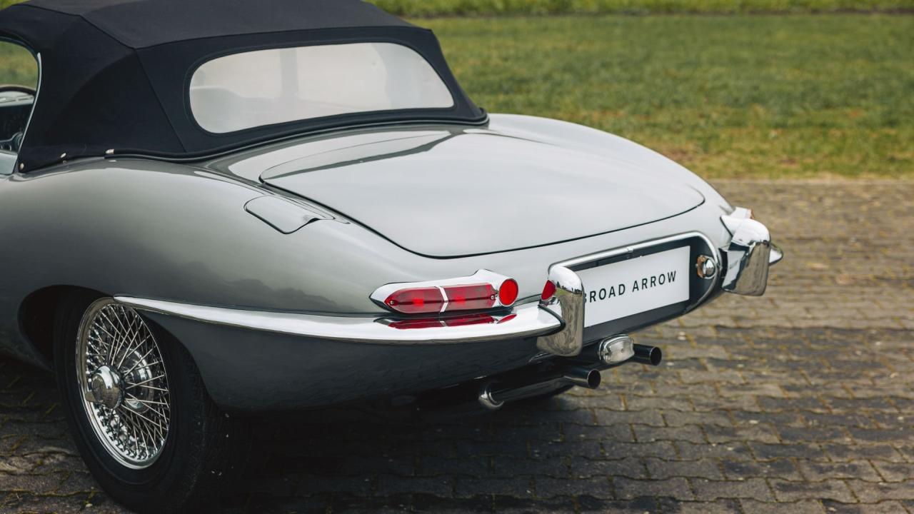 1962 Jaguar E-Type Series 1 3.8 Roadster