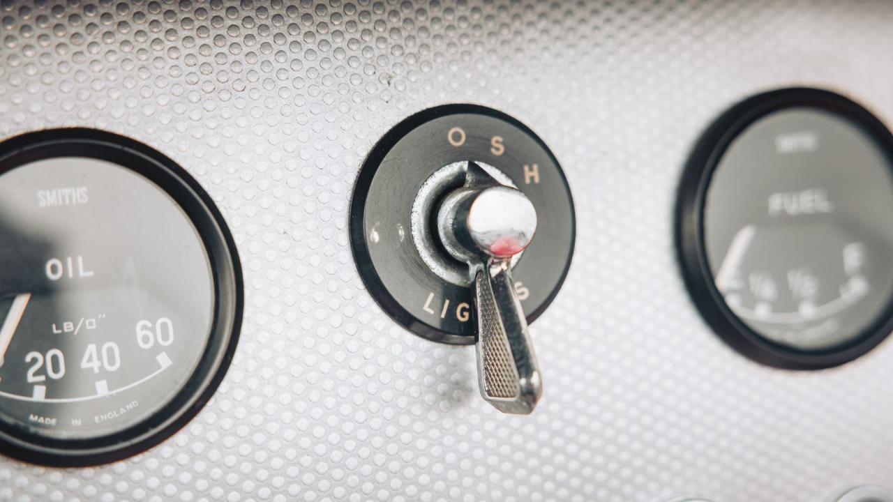 1962 Jaguar E-Type Series 1 3.8 Roadster